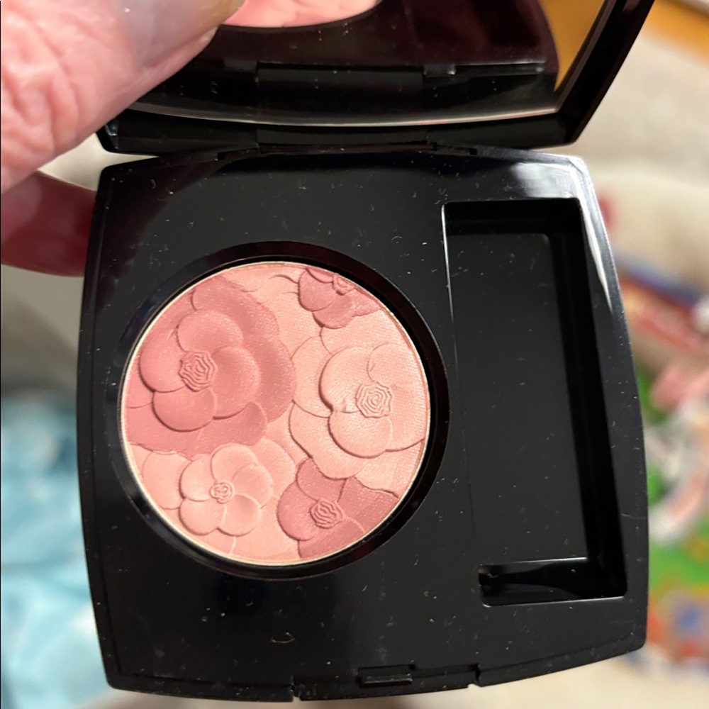 CHANEL CAMELIA ROSE BLUSH!! Brand new!! No box or brush
